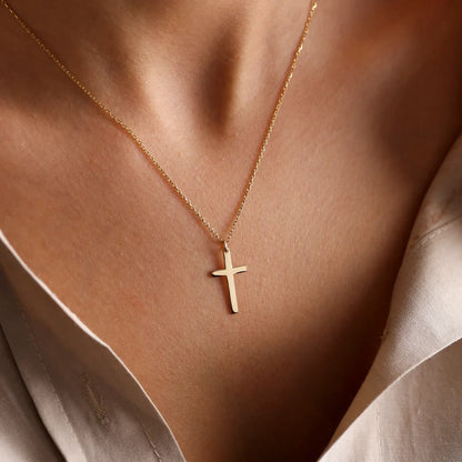 colar-cruz-elegância-fé, pingente-crucifixo-religioso, colar-de-oração, joias-de-devoção, colar-de-cruz-detalhado, acessório-espiritual, crucifixo-de-fé, colar-com-significado-religioso, pingente-com-elegância, colar-com-graça-e-fé