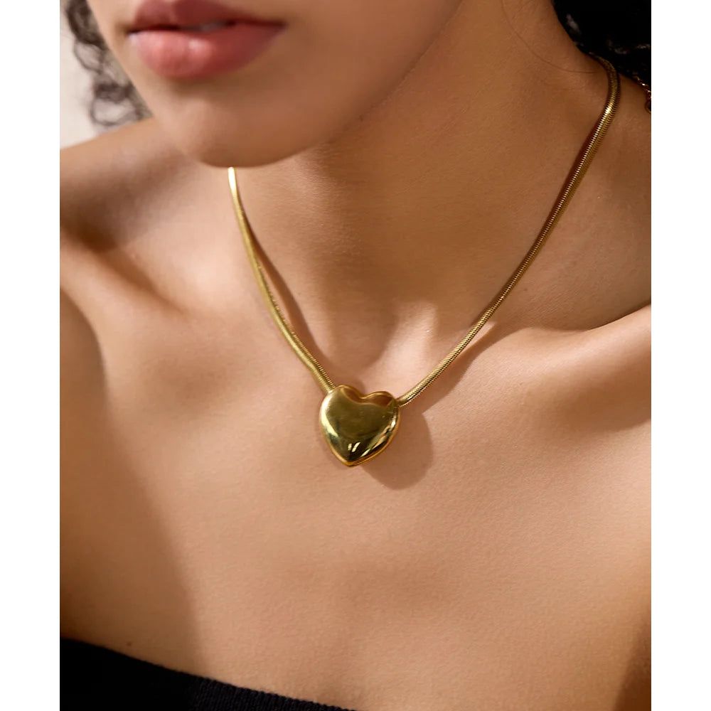 Colar Encanto de Amor Banho de Ouro 18k