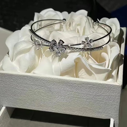 pulseira-banhada-a-prata-925-flor-de-primavera - pulseira-banhada-a-prata - pulseira-flor-de-primavera - pulseira-feminina - moda-joias - presente-perfeito - semijoias-dalua - pulseira-sofisticada - pulseira-para-eventos - joias-finas - acessórios-de-luxo